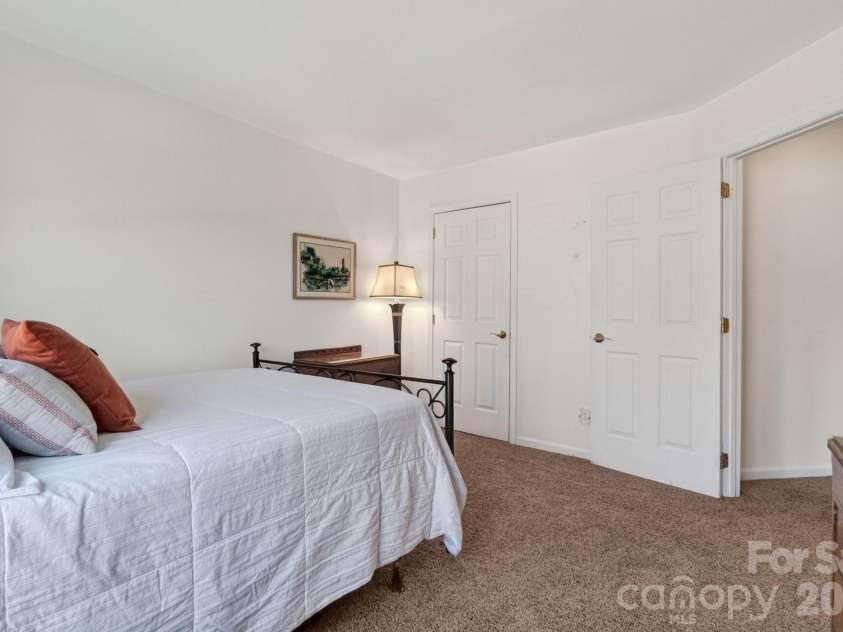 8926 Scottsboro Drive, Huntersville, NC 28078.  MLS# CAR4369784, YatesRealty ID 21459. 
