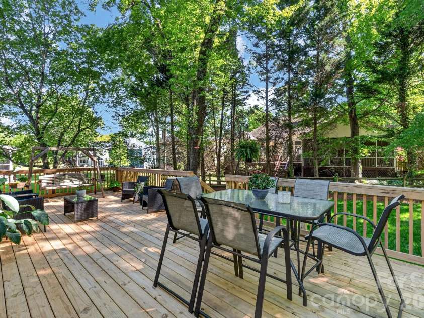 8926 Scottsboro Drive, Huntersville, NC 28078.  MLS# CAR4369784, YatesRealty ID 21459. 