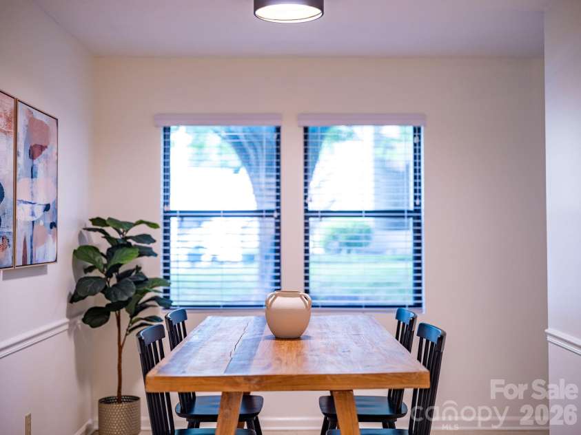1801 Abbey Circle, Asheville, NC 28805.  MLS# CAR4347579, YatesRealty ID 21462. 