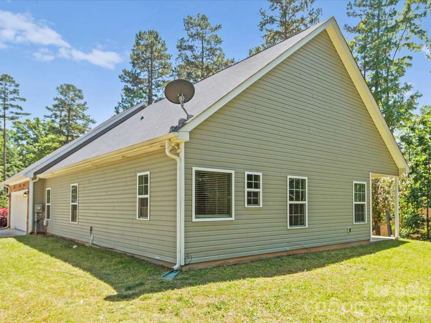 144 Hawks Landing Drive, Troutman, NC 28166.  MLS# CAR4367521, YatesRealty ID 21463. 
