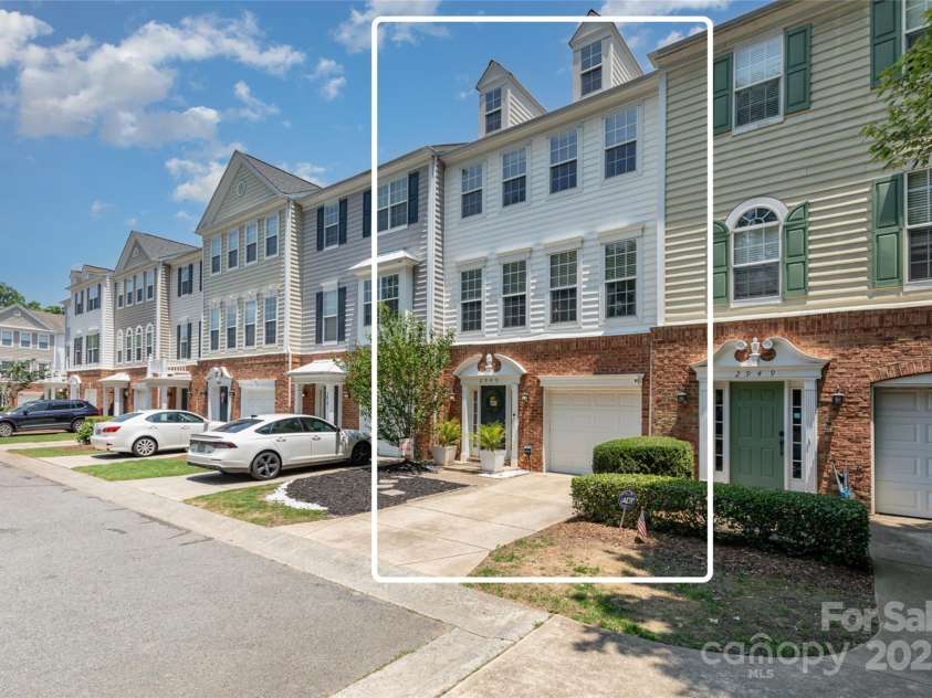 2945 Duvalla Avenue, Charlotte, NC 28209.  MLS# CAR4267594, YatesRealty ID 21465. 
