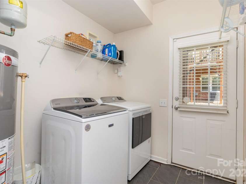 2945 Duvalla Avenue, Charlotte, NC 28209.  MLS# CAR4267594, YatesRealty ID 21465. 