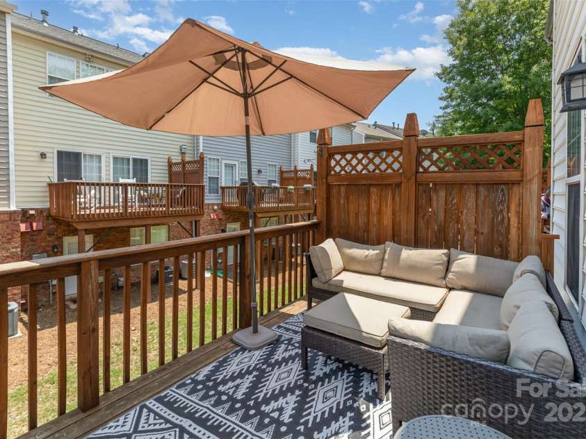 2945 Duvalla Avenue, Charlotte, NC 28209.  MLS# CAR4267594, YatesRealty ID 21465. 