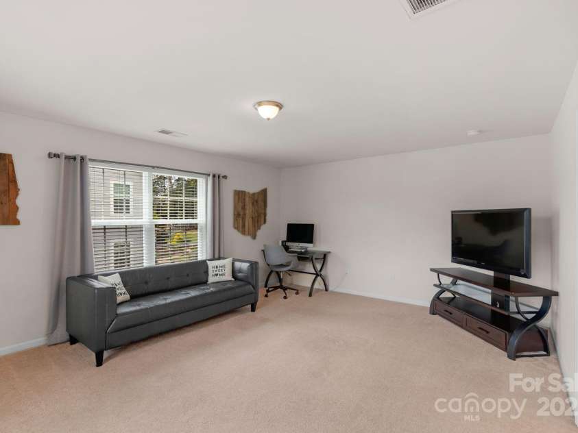 3701 Methodist Church Lane, Waxhaw, NC 28173.  MLS# CAR4270658, YatesRealty ID 21466. 5th bedroom or bonus room with private bath