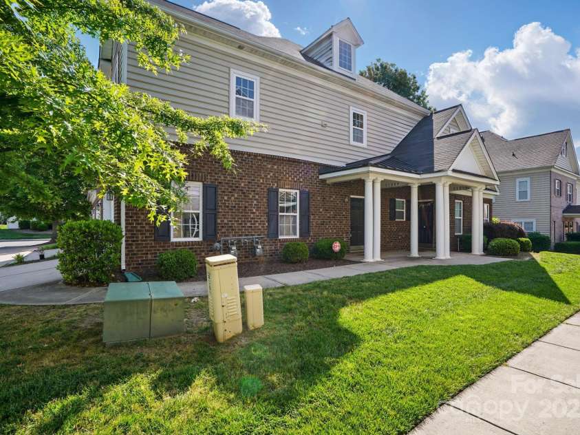 11209 Lazio Lane, Charlotte, NC 28277.  MLS# CAR4258839, YatesRealty ID 21467. 