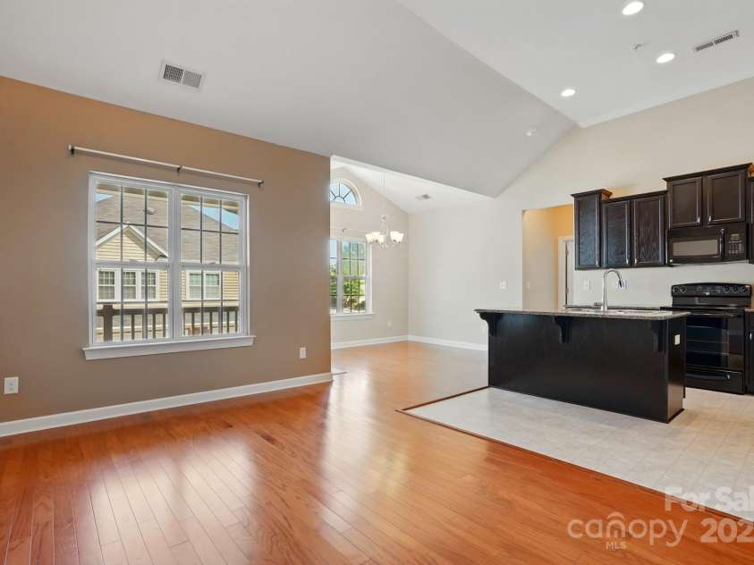 11209 Lazio Lane, Charlotte, NC 28277.  MLS# CAR4258839, YatesRealty ID 21467. 