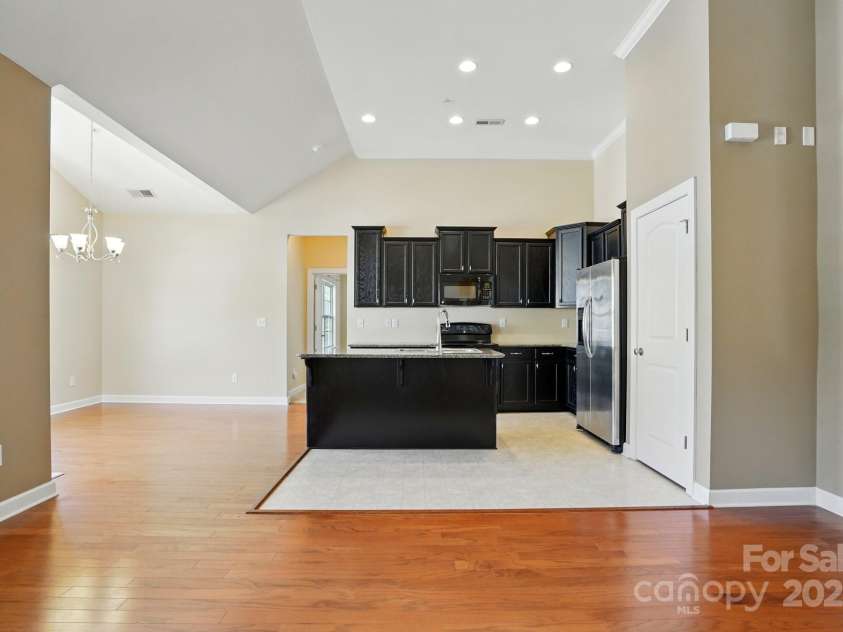 11209 Lazio Lane, Charlotte, NC 28277.  MLS# CAR4258839, YatesRealty ID 21467. 