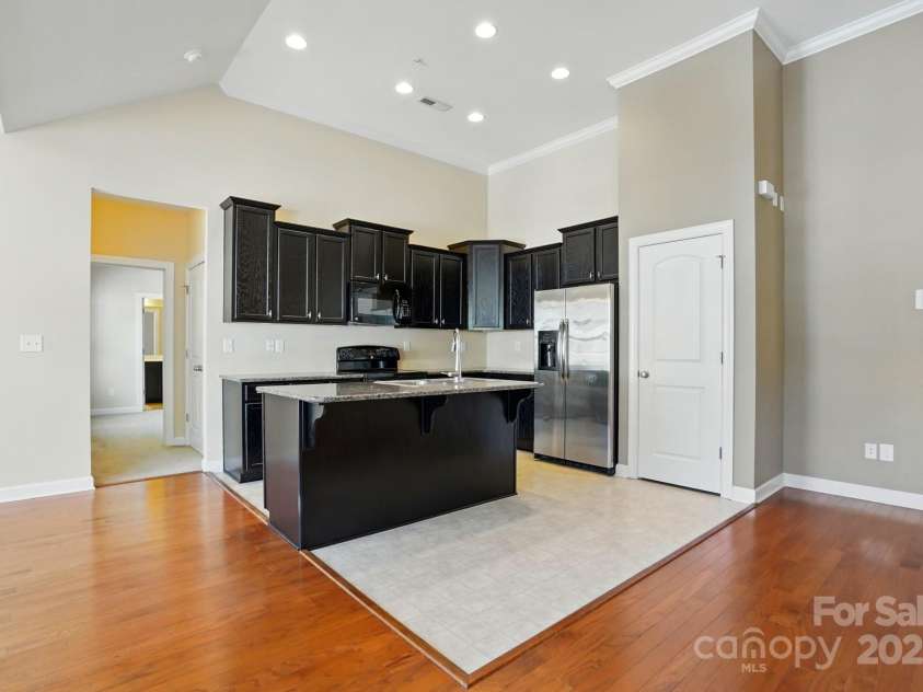 11209 Lazio Lane, Charlotte, NC 28277.  MLS# CAR4258839, YatesRealty ID 21467. 