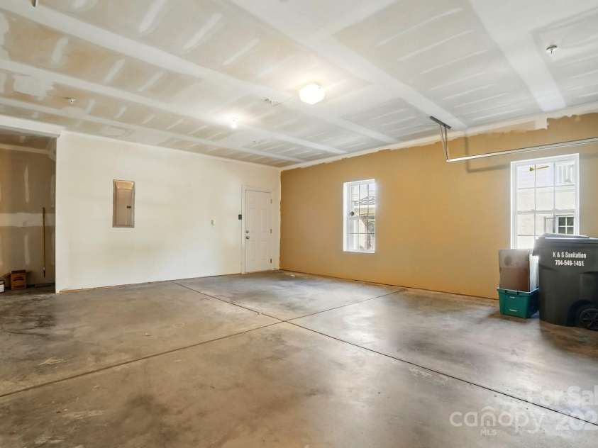 11209 Lazio Lane, Charlotte, NC 28277.  MLS# CAR4258839, YatesRealty ID 21467. 