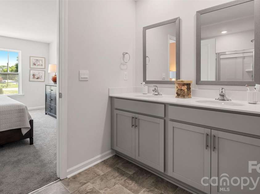 74 Caroline Valley Lane, Hendersonville, NC 28792.  MLS# CAR4358923, YatesRealty ID 21467. Photos are representative
