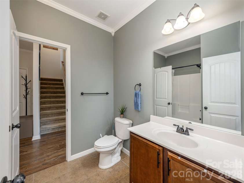 132 Beck Creek Circle, Flat Rock, NC 28731.  MLS# CAR4381382, YatesRealty ID 21468. 