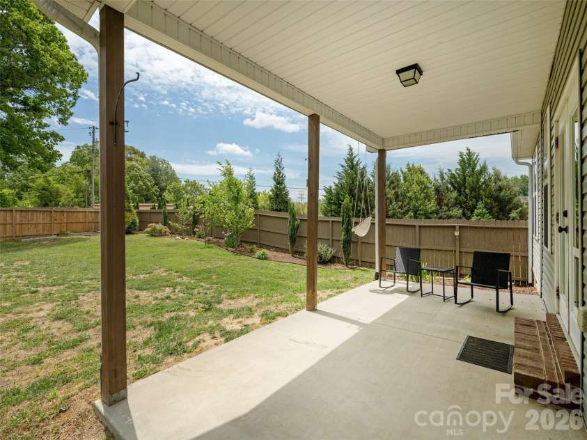 132 Beck Creek Circle, Flat Rock, NC 28731.  MLS# CAR4381382, YatesRealty ID 21468. 