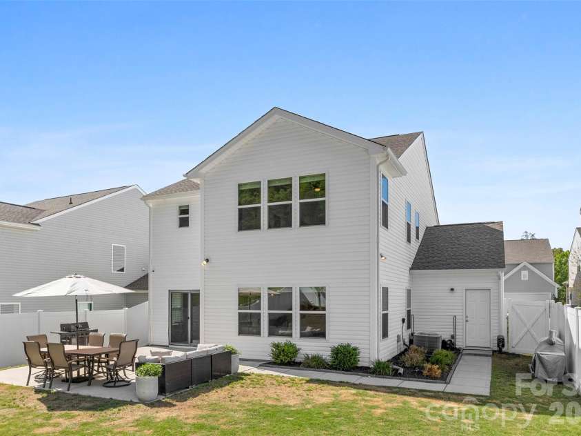 3152 Pinehills Way, Mount Holly, NC 28120.  MLS# CAR4372181, YatesRealty ID 21469. 