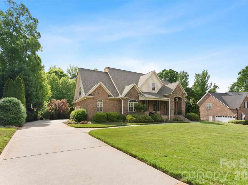 5441 Grayson Ridge Court, Gastonia, NC 28056.  MLS# CAR4374445, YatesRealty ID 21470. 