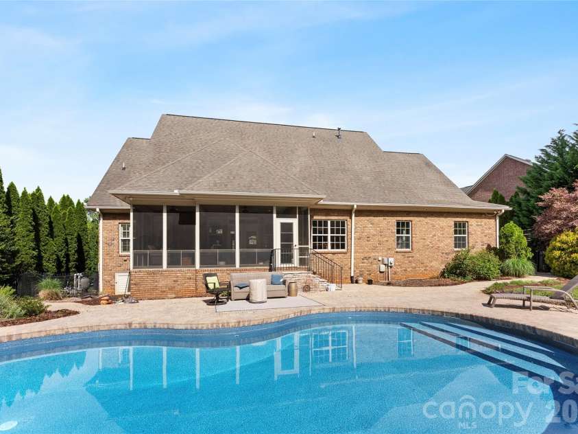 5441 Grayson Ridge Court, Gastonia, NC 28056.  MLS# CAR4374445, YatesRealty ID 21470. 