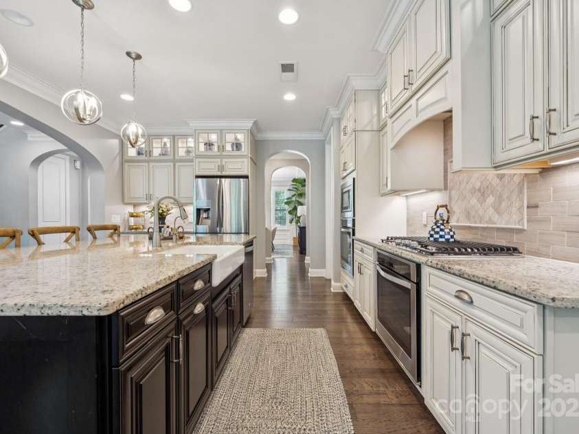 11412 Preservation Lane, Charlotte, NC 28278.  MLS# CAR4271558, YatesRealty ID 21473. 