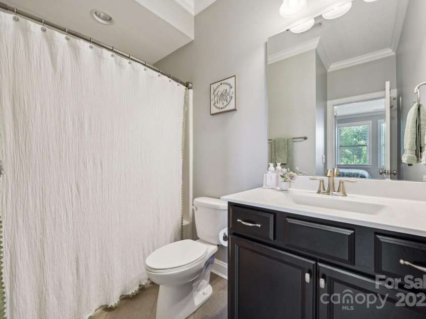 11412 Preservation Lane, Charlotte, NC 28278.  MLS# CAR4271558, YatesRealty ID 21473. 