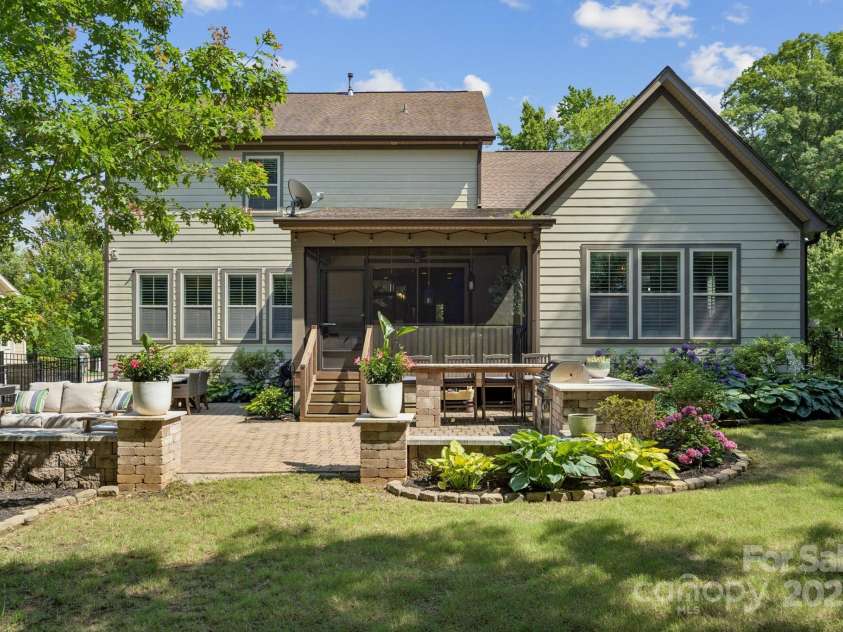 11412 Preservation Lane, Charlotte, NC 28278.  MLS# CAR4271558, YatesRealty ID 21473. 