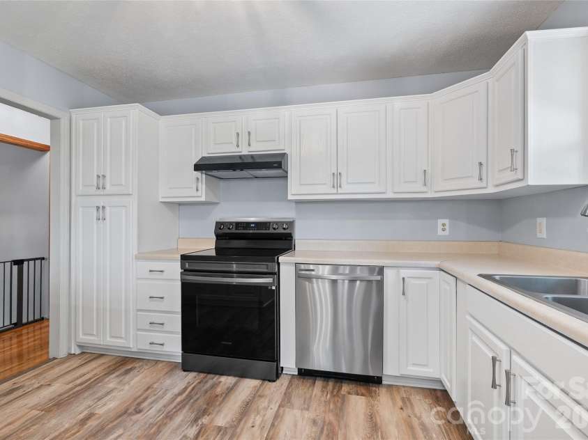 84 Chisholm Street, Saluda, NC 28773.  MLS# CAR4372070, YatesRealty ID 21473. 