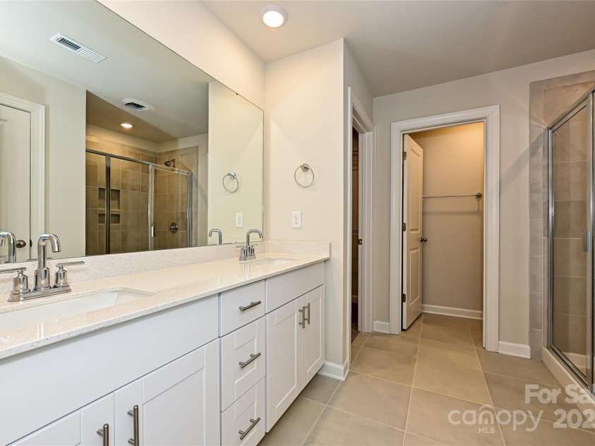 117 Canoga Avenue, York, SC 29745.  MLS# CAR4271379, YatesRealty ID 21474. Photo is not of the actual home, but is an inspirational photo of builder’s model home and may depict options, furnishings, and/or decorator features that are not included