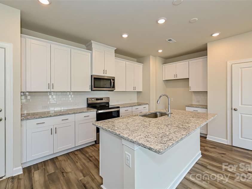 117 Canoga Avenue, York, SC 29745.  MLS# CAR4271379, YatesRealty ID 21474. Photo is not of the actual home, but is an inspirational photo of builder’s model home and may depict options, furnishings, and/or decorator features that are not included