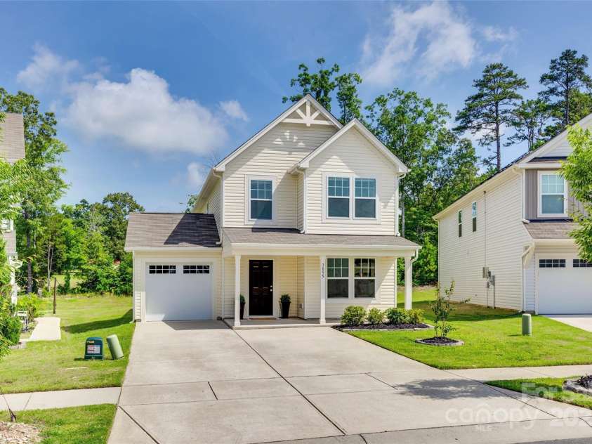 3855 Tersk Drive, Midland, NC 28107.  MLS# CAR4272087, YatesRealty ID 21477. 