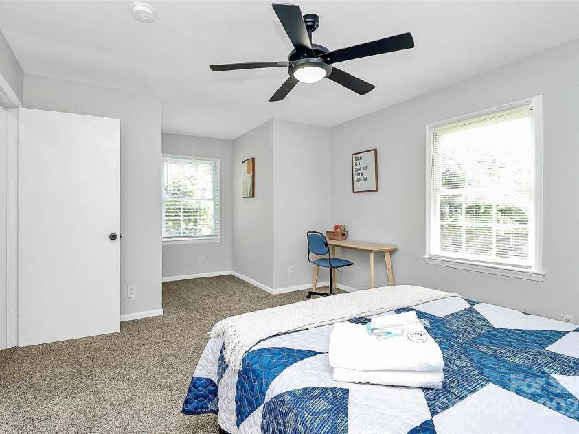 3909 Woodbriar Trail, Charlotte, NC 28205.  MLS# CAR4273378, YatesRealty ID 21478. Upstairs bed