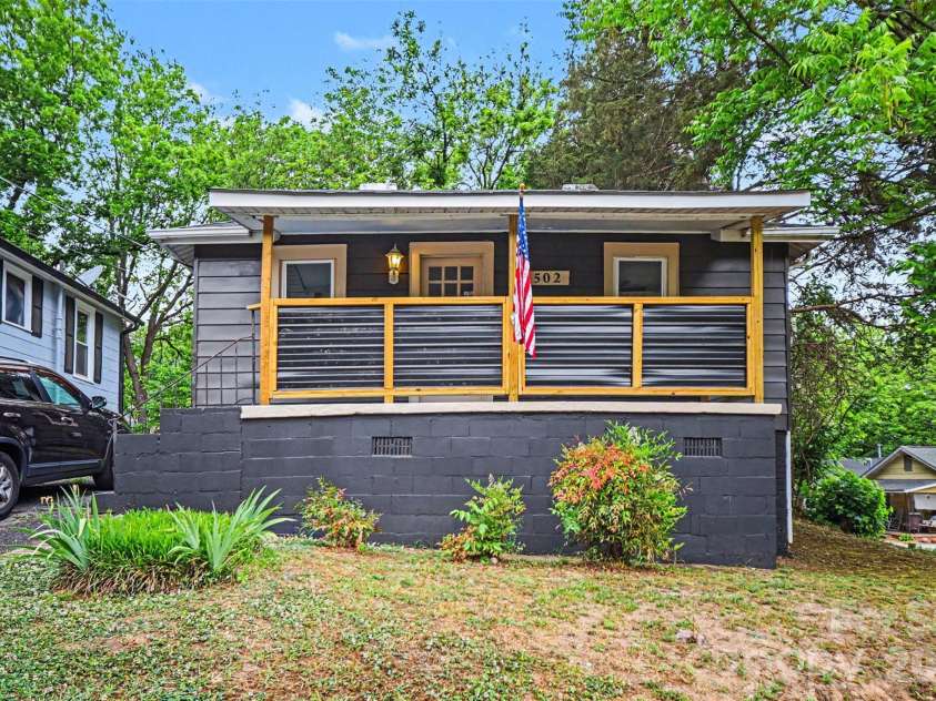 502 Allison Avenue, Gastonia, NC 28052.  MLS# CAR4376525, YatesRealty ID 21478. 