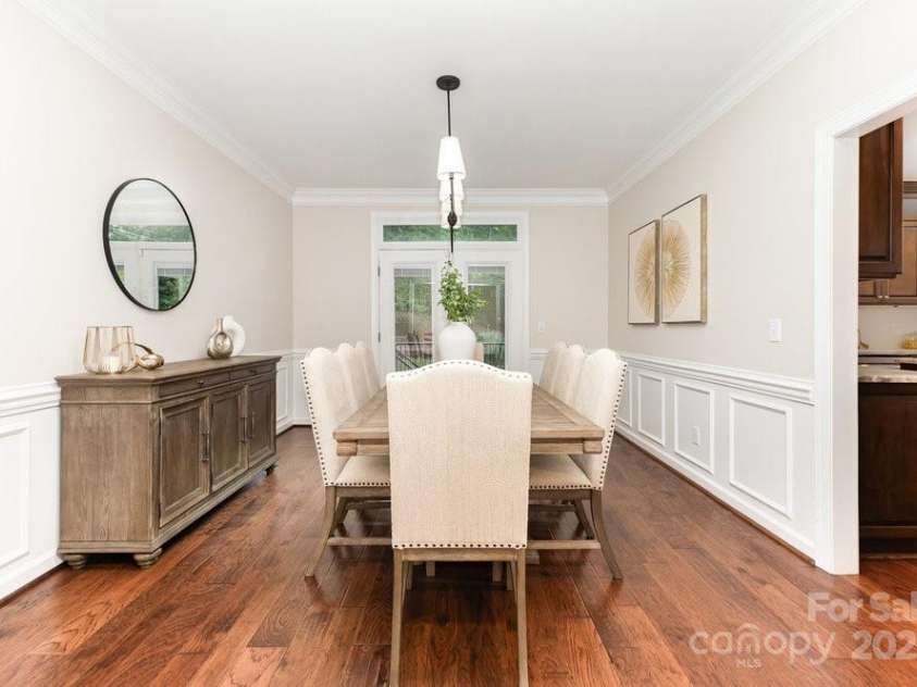 205 Rosedale Lane, Matthews, NC 28105.  MLS# CAR4272430, YatesRealty ID 21480. 