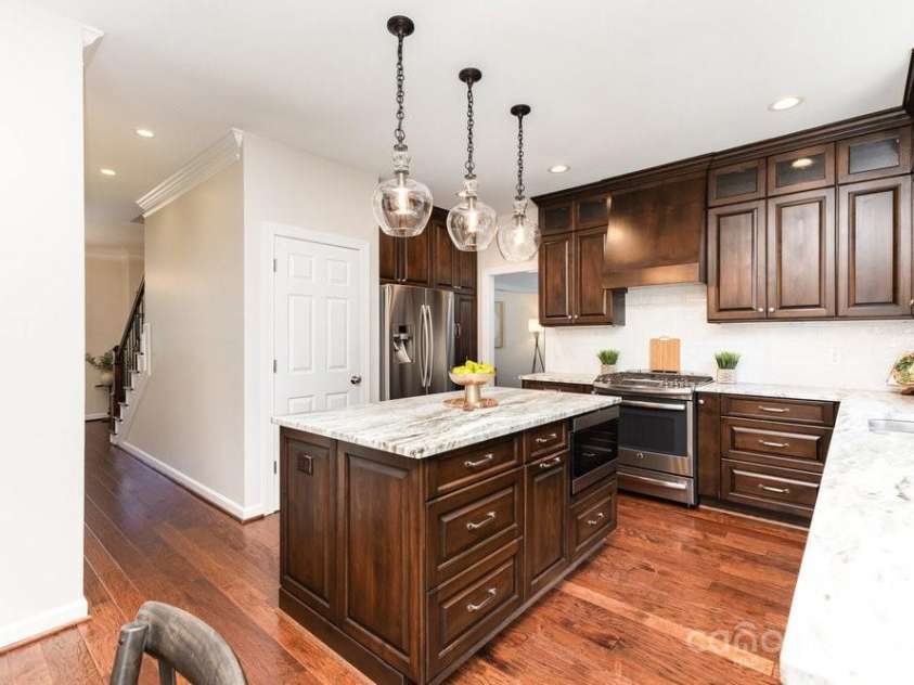 205 Rosedale Lane, Matthews, NC 28105.  MLS# CAR4272430, YatesRealty ID 21480. 