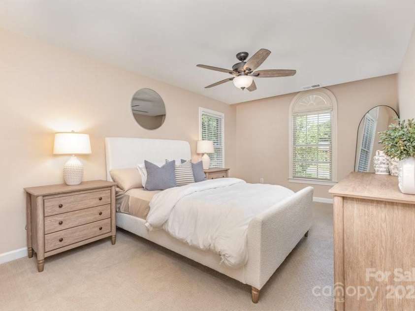 205 Rosedale Lane, Matthews, NC 28105.  MLS# CAR4272430, YatesRealty ID 21480. 