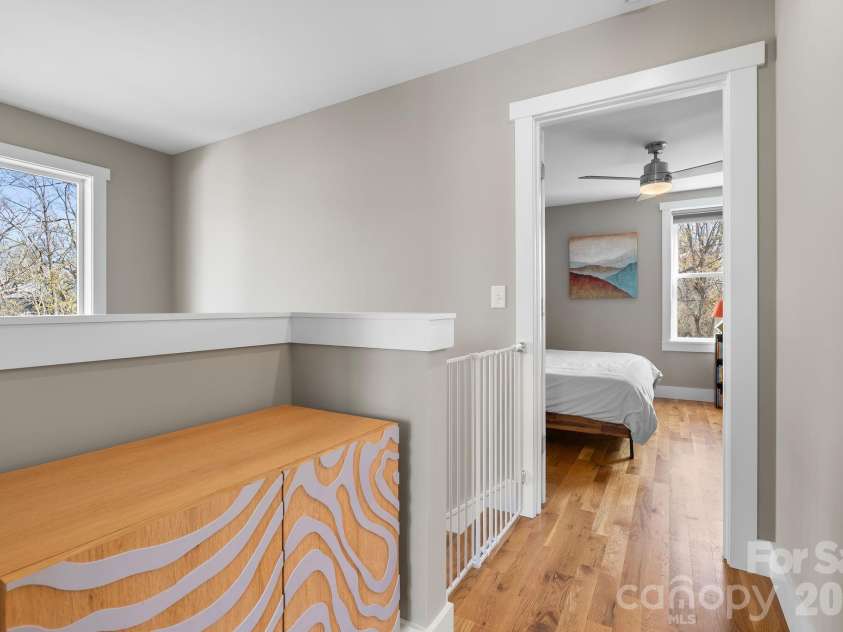 55 Vandalia Avenue, Asheville, NC 28806.  MLS# CAR4362677, YatesRealty ID 21480. 