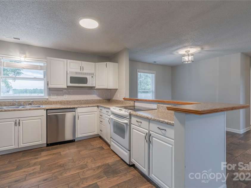 133 Pheasant Run Road, Troutman, NC 28166.  MLS# CAR4257279, YatesRealty ID 21481. 