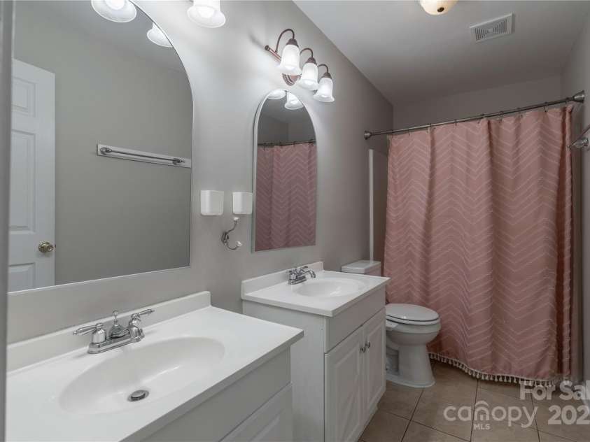 133 Pheasant Run Road, Troutman, NC 28166.  MLS# CAR4257279, YatesRealty ID 21481. 
