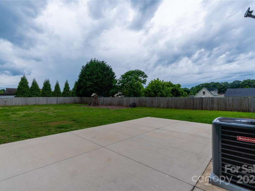 133 Pheasant Run Road, Troutman, NC 28166.  MLS# CAR4257279, YatesRealty ID 21481. 