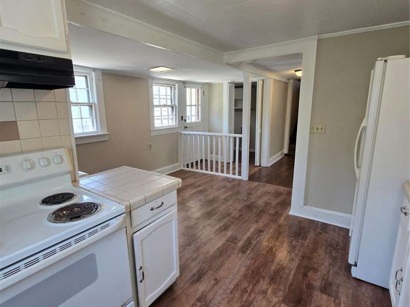 184 Cabarrus Avenue, Concord, NC 28025.  MLS# CAR4378600, YatesRealty ID 21482. 