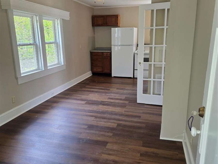 184 Cabarrus Avenue, Concord, NC 28025.  MLS# CAR4378600, YatesRealty ID 21482. 