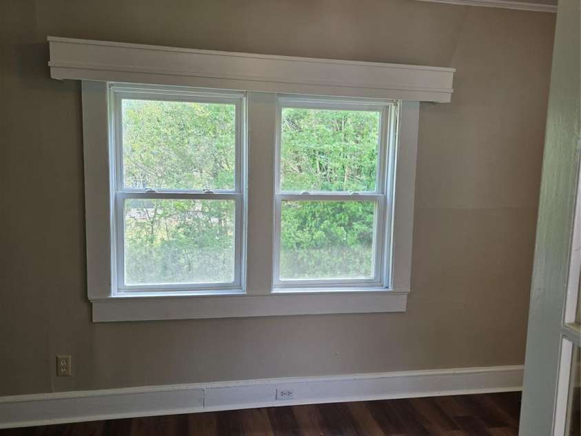 184 Cabarrus Avenue, Concord, NC 28025.  MLS# CAR4378600, YatesRealty ID 21482. 