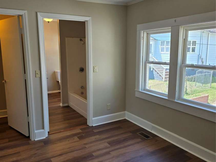 184 Cabarrus Avenue, Concord, NC 28025.  MLS# CAR4378600, YatesRealty ID 21482. 
