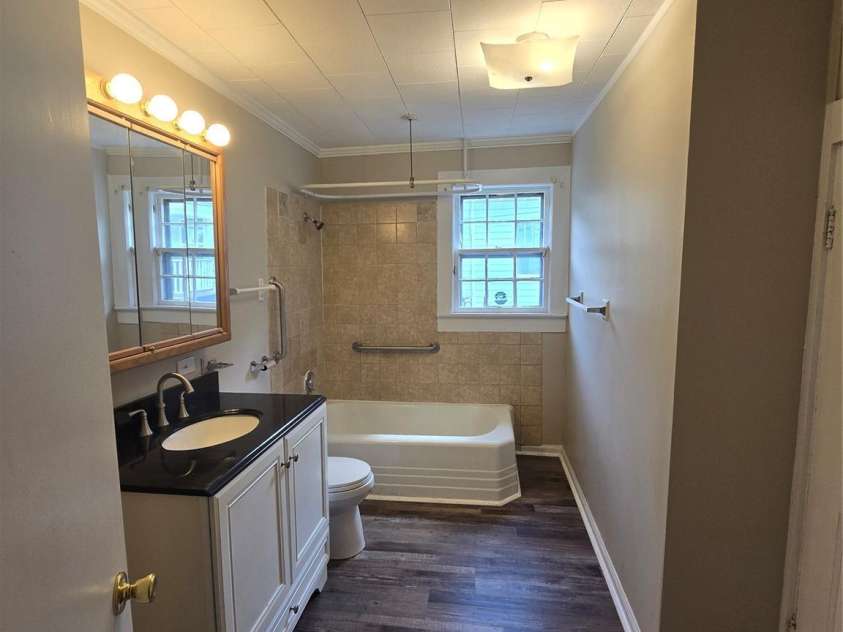 184 Cabarrus Avenue, Concord, NC 28025.  MLS# CAR4378600, YatesRealty ID 21482. 
