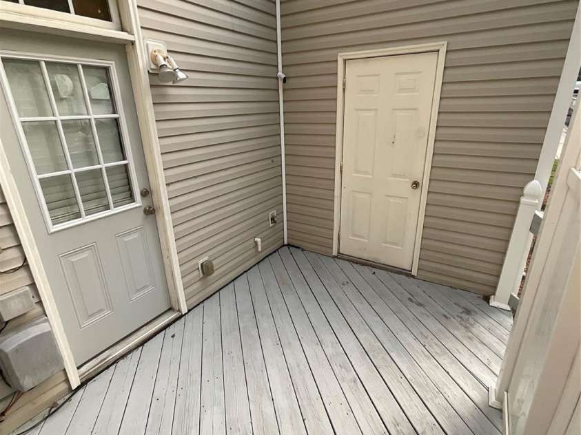 571 Goldstaff Lane, Charlotte, NC 28273.  MLS# CAR4266581, YatesRealty ID 21482. 