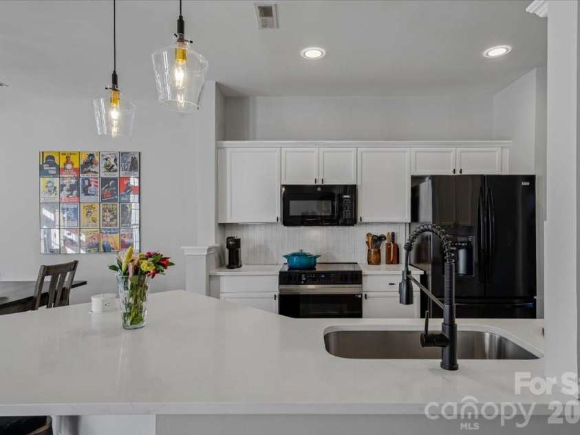 2120 Mondo Lane, Indian Trail, NC 28079.  MLS# CAR4373786, YatesRealty ID 21483. Kitchen