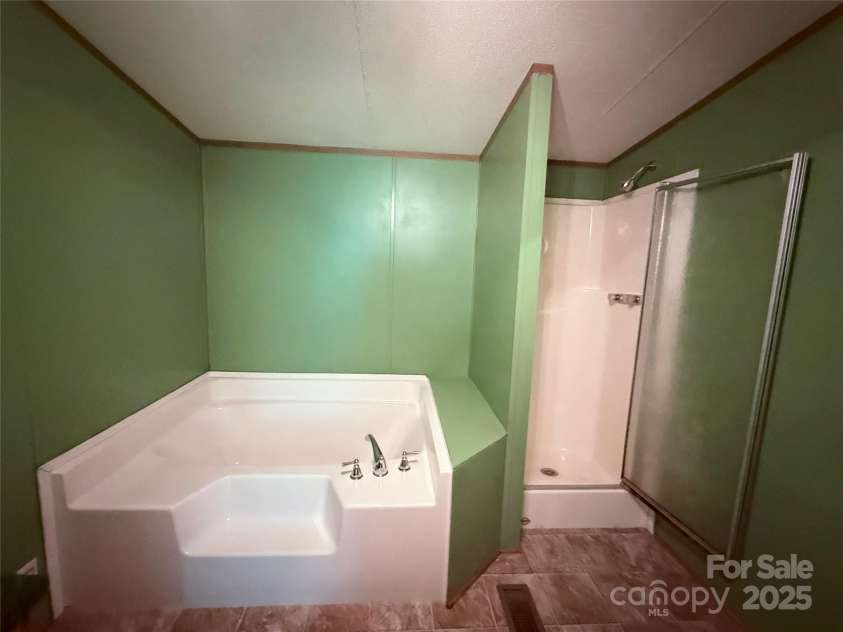 4183 Tonys Trail, Lenoir, NC 28645.  MLS# CAR4272189, YatesRealty ID 21484. 