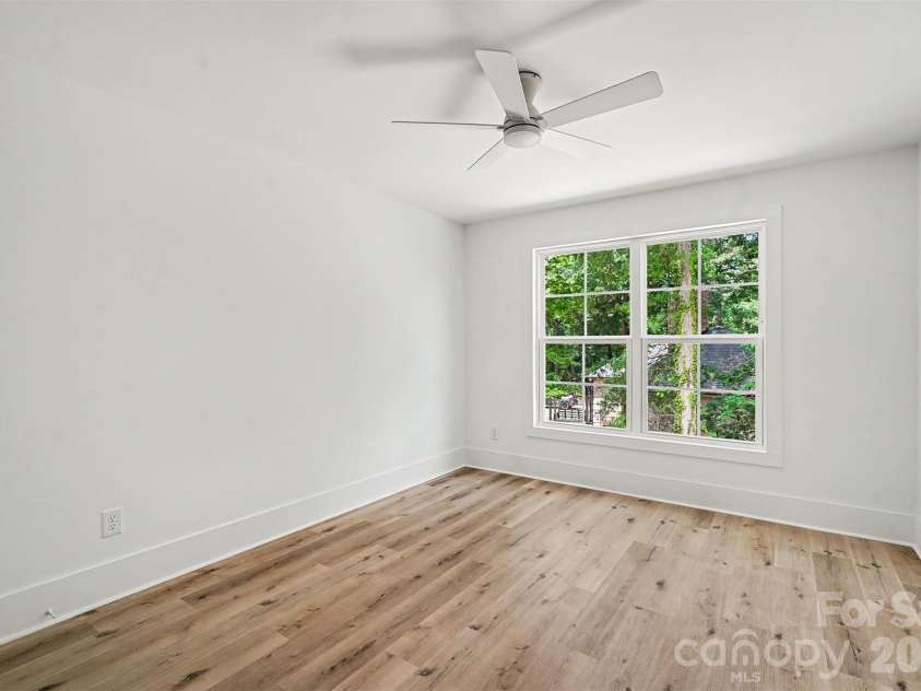 7933 Large Oak Lane, Mint Hill, NC 28227.  MLS# CAR4375275, YatesRealty ID 21485. 