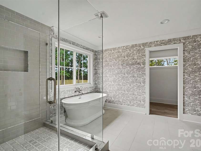 7933 Large Oak Lane, Mint Hill, NC 28227.  MLS# CAR4375275, YatesRealty ID 21485. 