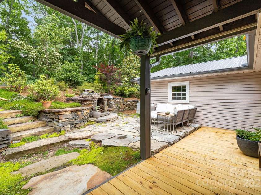 90 Reed Road, Asheville, NC 28805.  MLS# CAR4271385, YatesRealty ID 21485. Entry flows to Patio *Open Deck with Room for a Grill