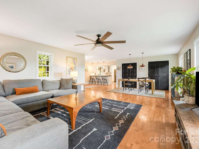 90 Reed Road, Asheville, NC 28805.  MLS# CAR4271385, YatesRealty ID 21485. Living Room Flows to Dining, Entry, and Kitchen