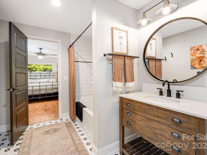 90 Reed Road, Asheville, NC 28805.  MLS# CAR4271385, YatesRealty ID 21485. Updated Second Bathroom has Entry to Hallway and Second Bathroom