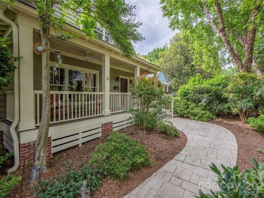 1701 Truman Road, Charlotte, NC 28205.  MLS# CAR4267191, YatesRealty ID 21487. 