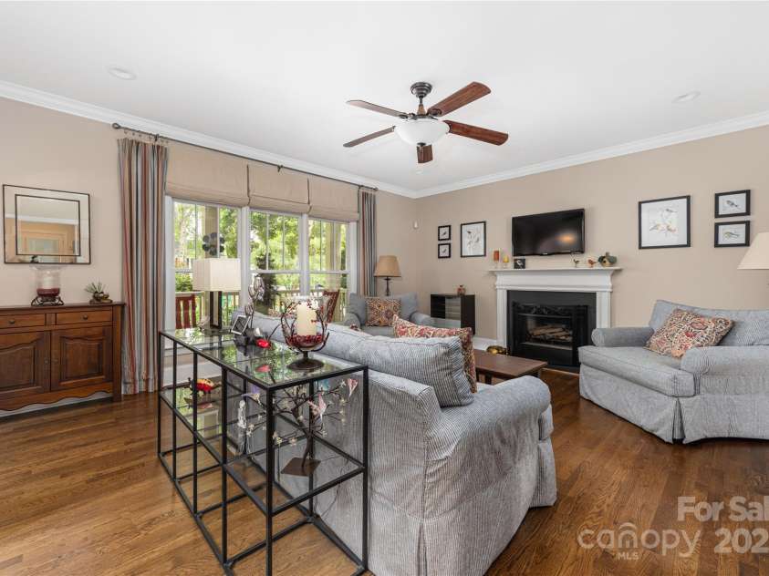 1701 Truman Road, Charlotte, NC 28205.  MLS# CAR4267191, YatesRealty ID 21487. 